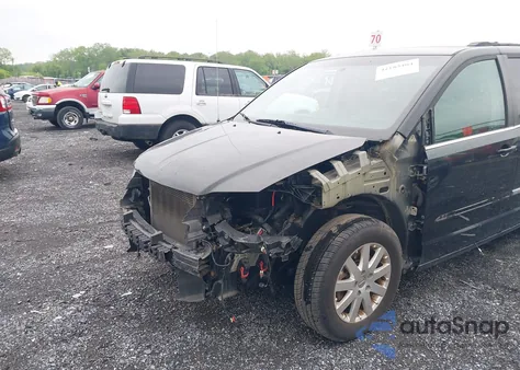 2014 Chrysler Town & Country Touring из США, поврежденный, VIN 2C4RC1BG6ER208900